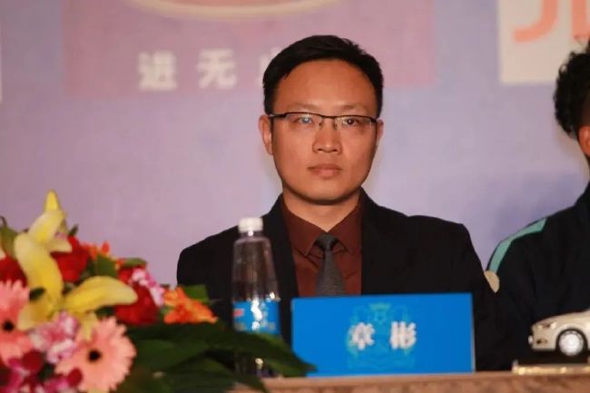 青青草原亚洲视频